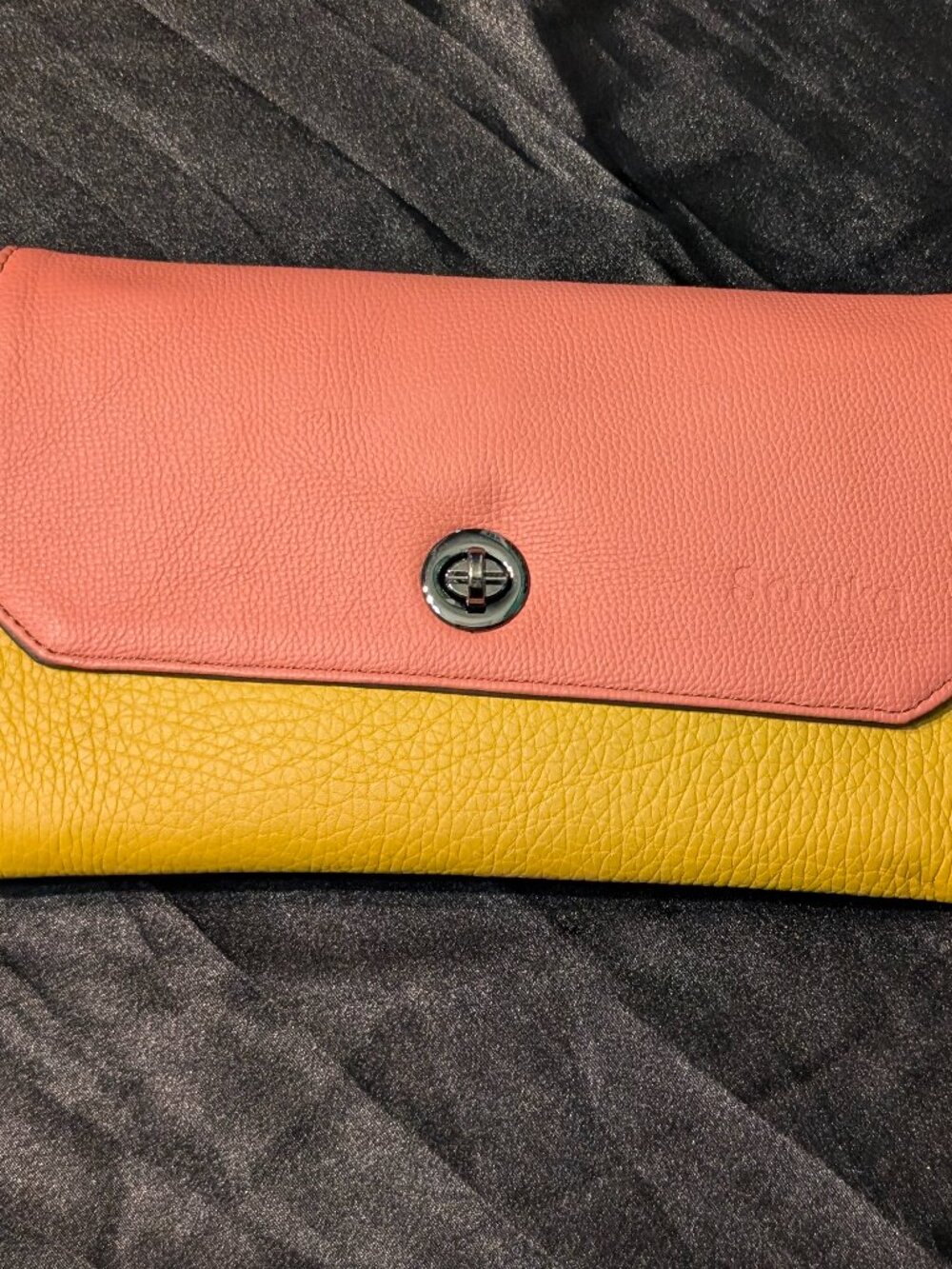 Soruka Crossbody clutch bag